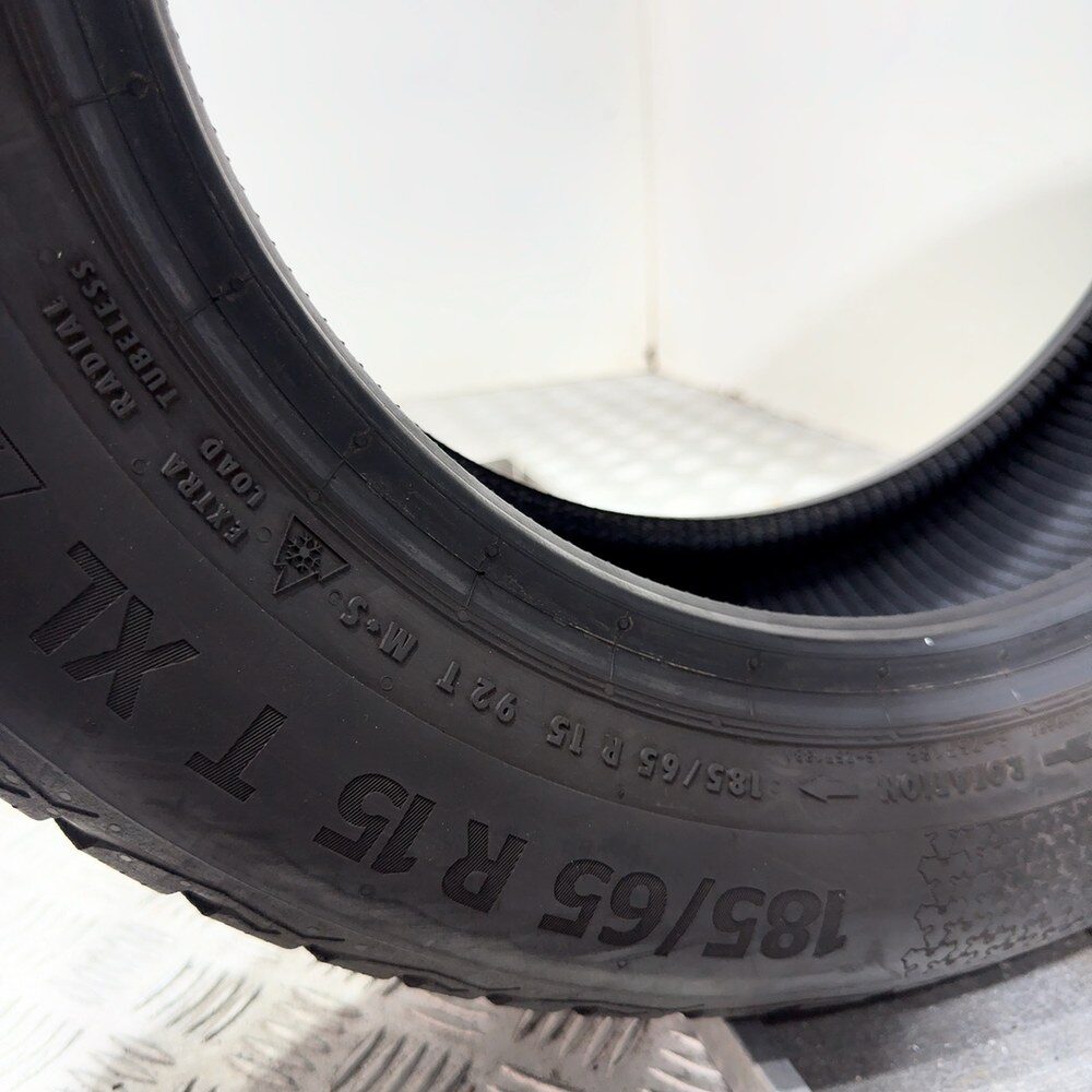 Gomma usata CONTINENTAL Wintercontact TS 870 185/65 R15 92T – foto 09 | Prima Gomme CONTINENTAL Wintercontact TS 870 185/65 R15 92T, dettaglio fotografico 9