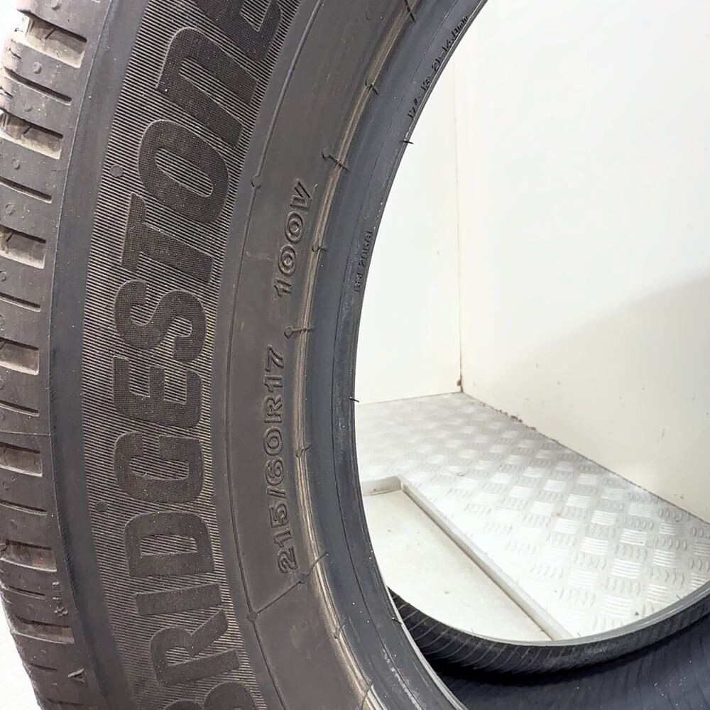 Gomma usata BRIDGESTONE Blizzak 6 215/60 R17 100V – foto 09 | Prima Gomme BRIDGESTONE Blizzak 6 215/60 R17 100V, dettaglio fotografico 9