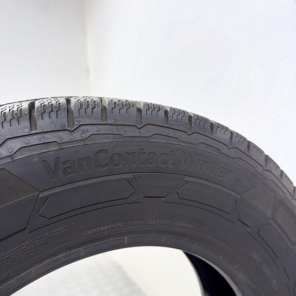 Gomma usata CONTINENTAL VanContact Winter 195/75 R16C 107/105R – foto 09 | Prima Gomme CONTINENTAL VanContact Winter 195/75 R16C 107/105R, dettaglio fotografico 9