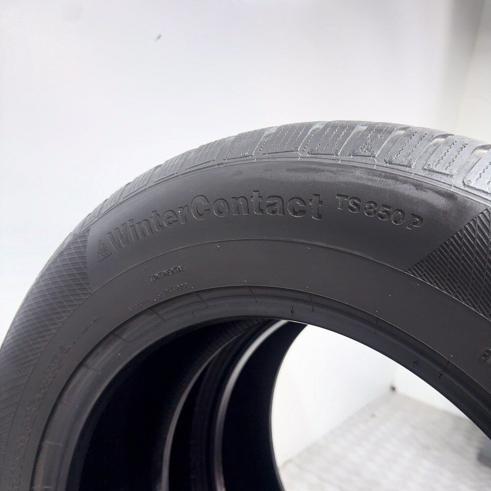 Gomme usate CONTINENTAL Wintercontact TS 850P 235/65 R17 108H – foto 09 | Prima Gomme CONTINENTAL Wintercontact TS 850P 235/65 R17 108H, dettaglio fotografico 9