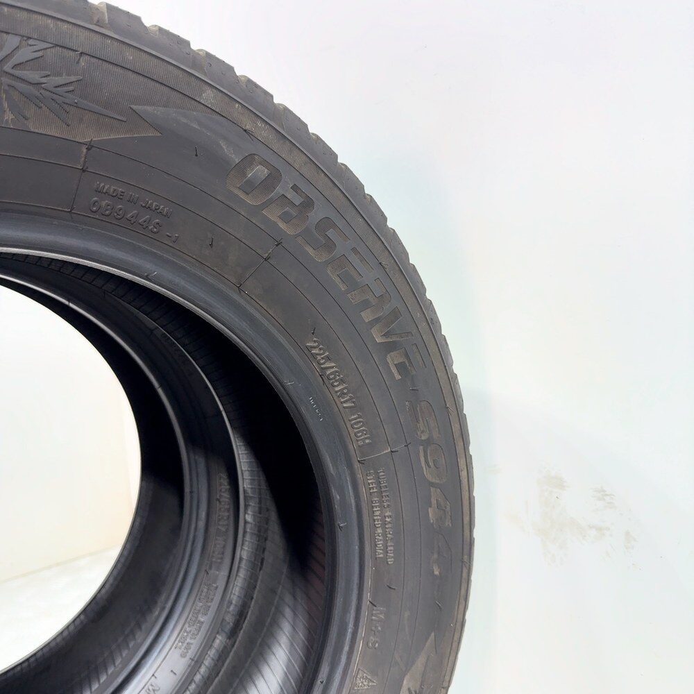 Gomme Usate 225 65 R17 106H XL Toyo Tires Observe S944 Invernali | Gomme Usate | PrimaGomme.it TOYO TIRES Observe S944 225/65 R17 106H, dettaglio fotografico 9