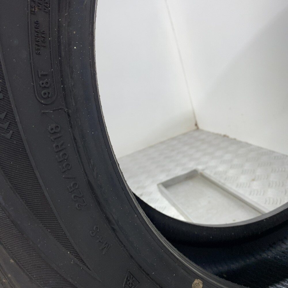 Gomma usata COOPER Weather-Master WSC 225/55 R18 98T – foto 10 | Prima Gomme COOPER Weather-Master WSC 225/55 R18 98T, dettaglio fotografico 10