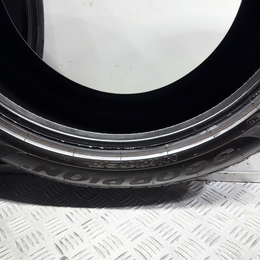 Gomme usate PIRELLI Scorpion Winter 295/40 R20 106V – foto 10 | Prima Gomme PIRELLI Scorpion Winter 295/40 R20 106V, dettaglio fotografico 10