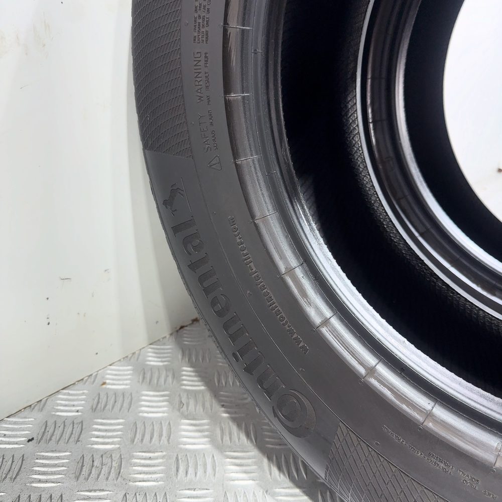 Gomme usate CONTINENTAL Wintercontact TS 850P 235/65 R17 108H – foto 10 | Prima Gomme CONTINENTAL Wintercontact TS 850P 235/65 R17 108H, dettaglio fotografico 10