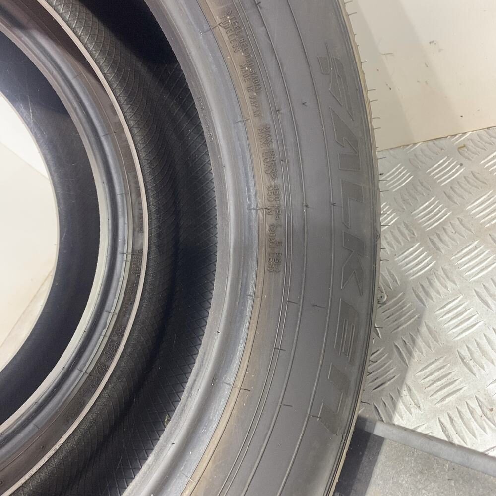 Gomme Usate 235 65 R18 106W Falken Azenis FK510 SUV 76% Estive | Gomme Usate | PrimaGomme.it FALKEN Azenis FK510 SUV 235/65 R18 106W: fino a 270 km/h, dettaglio fotografico 11