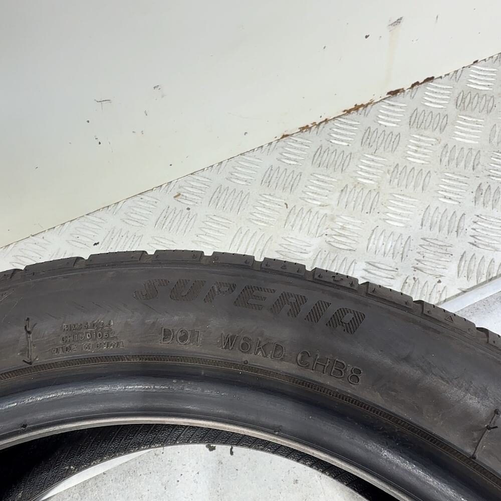 Gomma usata Superia Bluewin Uhp 195/55 R16 87H – foto 11 | Prima Gomme Superia Bluewin Uhp 195/55 R16 87H, dettaglio fotografico 11
