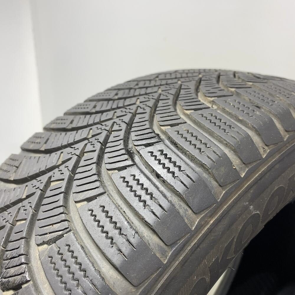 Gomme Usate 185 60 R15 84T Hankook Winter I*Cept RS2 71% Invernali | Gomme Usate | PrimaGomme.it HANKOOK Winter I*Cept RS2 185/60 R15 84T, dettaglio fotografico 7