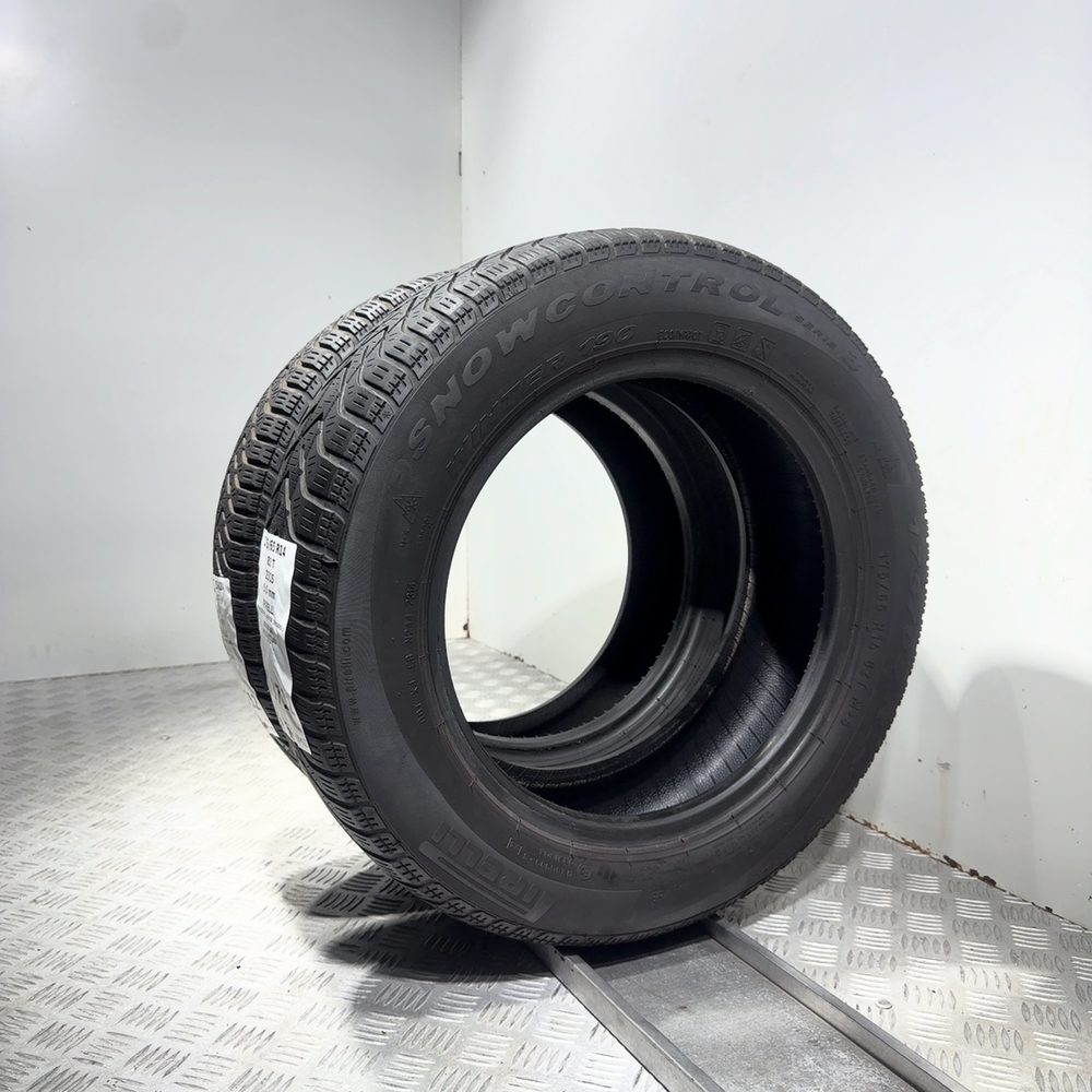 Gomme usate PIRELLI Snowcontrol Winter 190 Serie 3 175/65 R14 82T – foto 12 | Prima Gomme PIRELLI Snowcontrol Winter 190 Serie 3 175/65 R14 82T, dettaglio fotografico 12