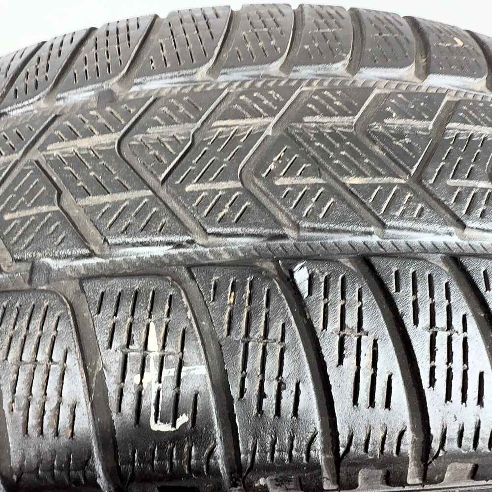 Gomme usate PIRELLI Scorpion Winter 235/55 R19 105H – foto 12 | Prima Gomme PIRELLI Scorpion Winter 235/55 R19 105H, dettaglio fotografico 12