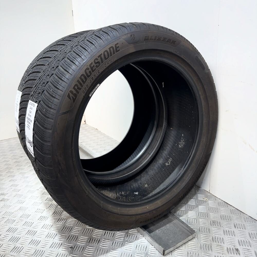 Gomme usate BRIDGESTONE Blizzak 6 255/45 R19 104W: fino a 270 km/h – foto 13 | Prima Gomme BRIDGESTONE Blizzak 6 255/45 R19 104W: fino a 270 km/h, dettaglio fotografico 13