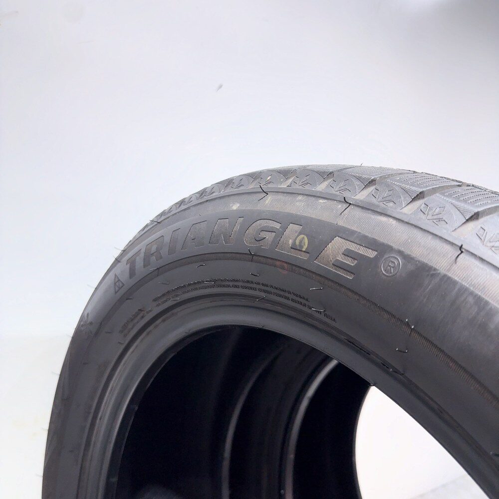 Gomme Usate 265 50 R20 111V XL Triangle Snowlink Twt02 73% Invernali | Gomme Usate | PrimaGomme.it Triangle Snowlink Twt02 265/50 R20 111V, dettaglio fotografico 15