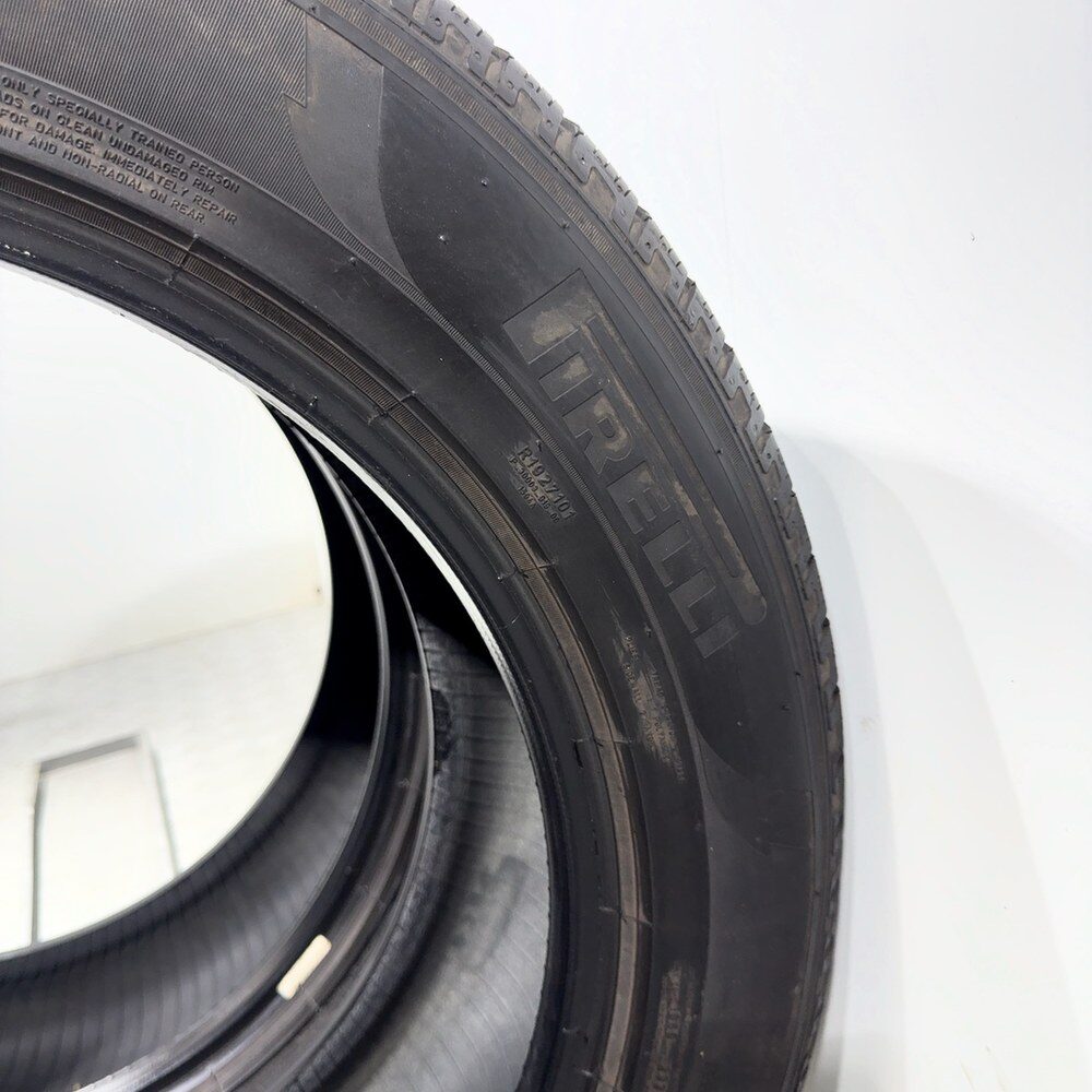 Gomme usate PIRELLI Scorpion Winter 255/55 R20 110V – foto 17 | Prima Gomme PIRELLI Scorpion Winter 255/55 R20 110V, dettaglio fotografico 17