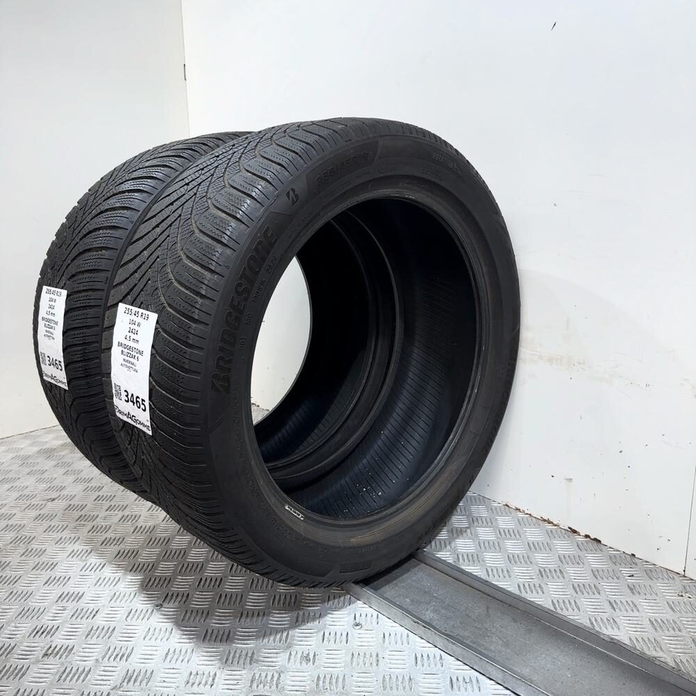 Gomme usate BRIDGESTONE Blizzak 6 255/45 R19 104W: fino a 270 km/h – foto 18 | Prima Gomme BRIDGESTONE Blizzak 6 255/45 R19 104W: fino a 270 km/h, dettaglio fotografico 18
