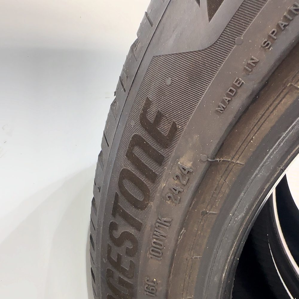 Gomme usate BRIDGESTONE Blizzak 6 255/45 R19 104W: fino a 270 km/h – foto 23 | Prima Gomme BRIDGESTONE Blizzak 6 255/45 R19 104W: fino a 270 km/h, dettaglio fotografico 23