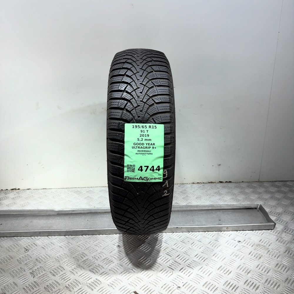 Gomma Usata 195 65 R15 91T Good Year Ultragrip 9+ 74% Invernale | Gomme Usate | PrimaGomme.it Gomma usata GOOD YEAR Ultragrip 9+ 195/65 R15 91T