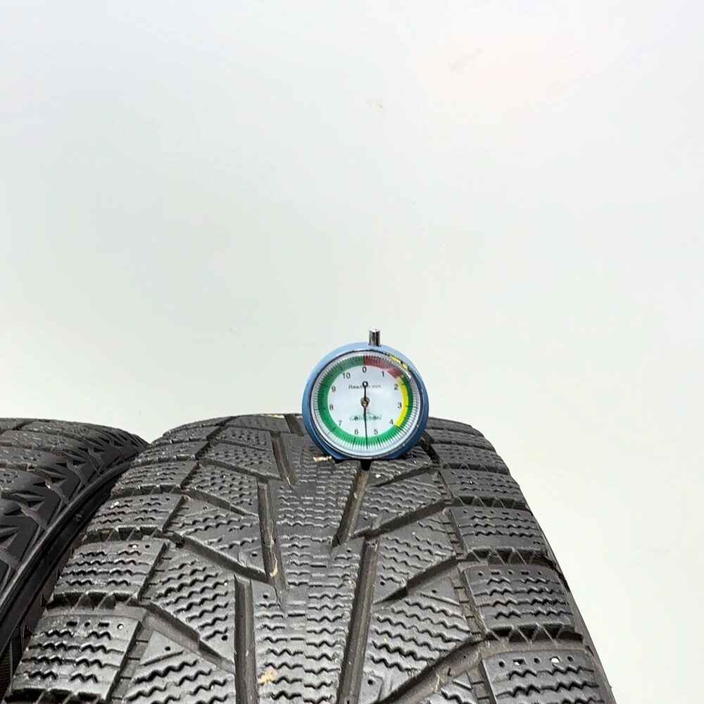 Gomme usate HANKOOK Winter I*Cept IZ2 195/65 R15 95T – foto 02 | Prima Gomme HANKOOK Winter I*Cept IZ2 195/65 R15 95T, dettaglio fotografico 2