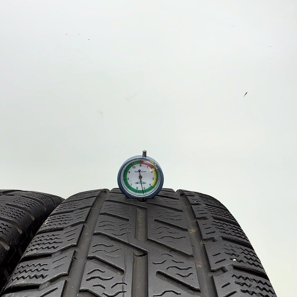 Gomme usate Gislaved Euro Frost Van 235/65 R16C 115/113R – foto 02 | Prima Gomme Gislaved Euro Frost Van 235/65 R16C 115/113R, dettaglio fotografico 2