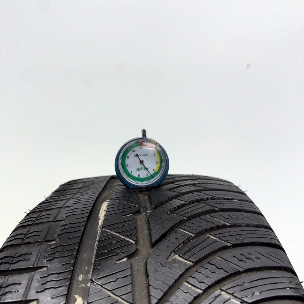 Gomma Usata 245 45 R18 100V XL Michelin Pilot Alpin PA4 Invernale | Gomme Usate | PrimaGomme.it MICHELIN PILOT ALPIN PA4 245/45 R18 100V, dettaglio fotografico 2