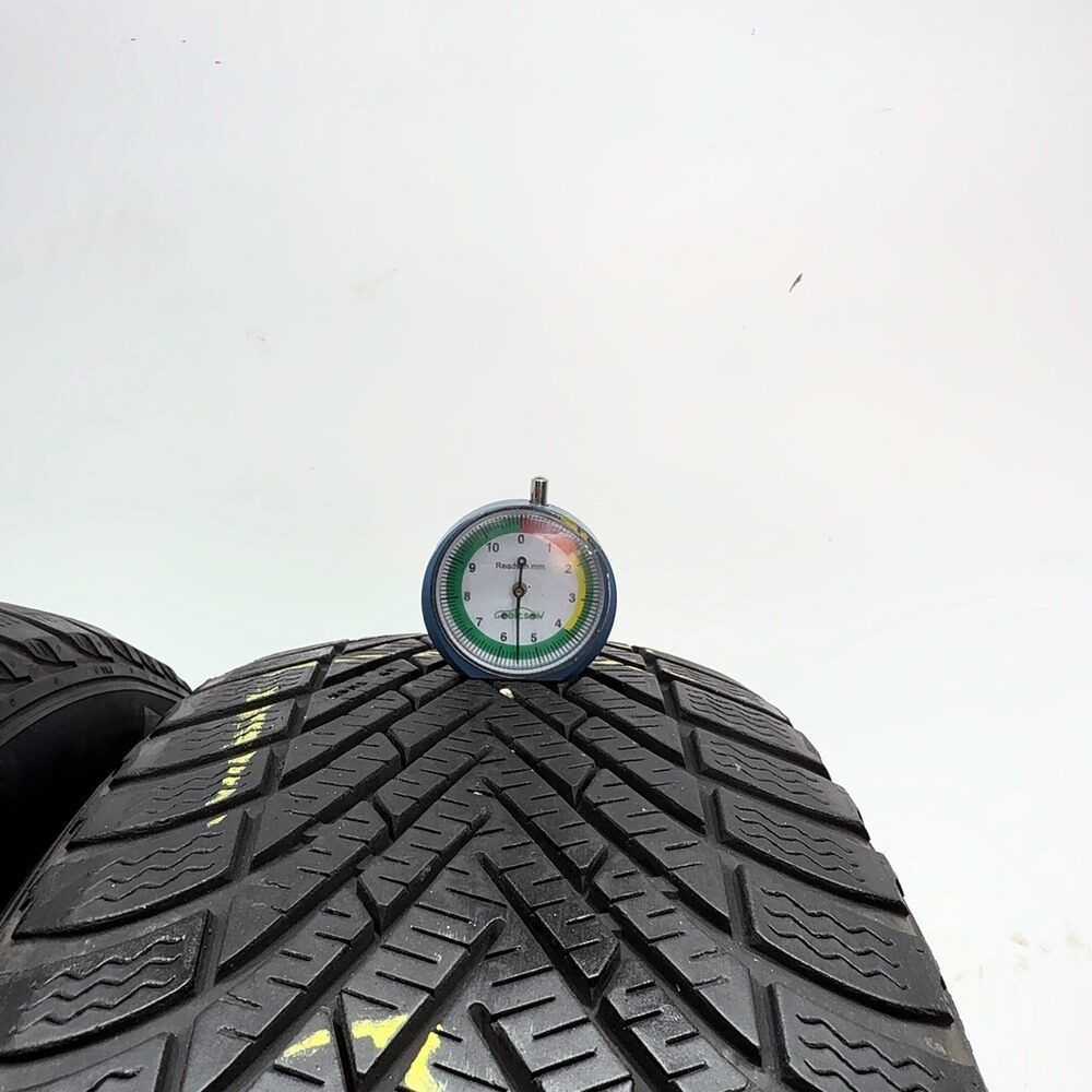 Gomme usate PIRELLI Cinturato Winter 215/60 R17 96T – foto 02 | Prima Gomme PIRELLI Cinturato Winter 215/60 R17 96T, dettaglio fotografico 2