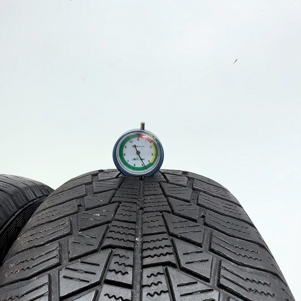 Gomme usate Gislaved Euro*Frost 6 215/55 R17 98V – foto 02 | Prima Gomme Gislaved Euro*Frost 6 215/55 R17 98V, dettaglio fotografico 2