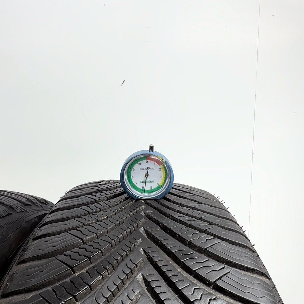Gomme usate MICHELIN Alpin 5 215/65 R17 99H – foto 02 | Prima Gomme MICHELIN Alpin 5 215/65 R17 99H, dettaglio fotografico 2