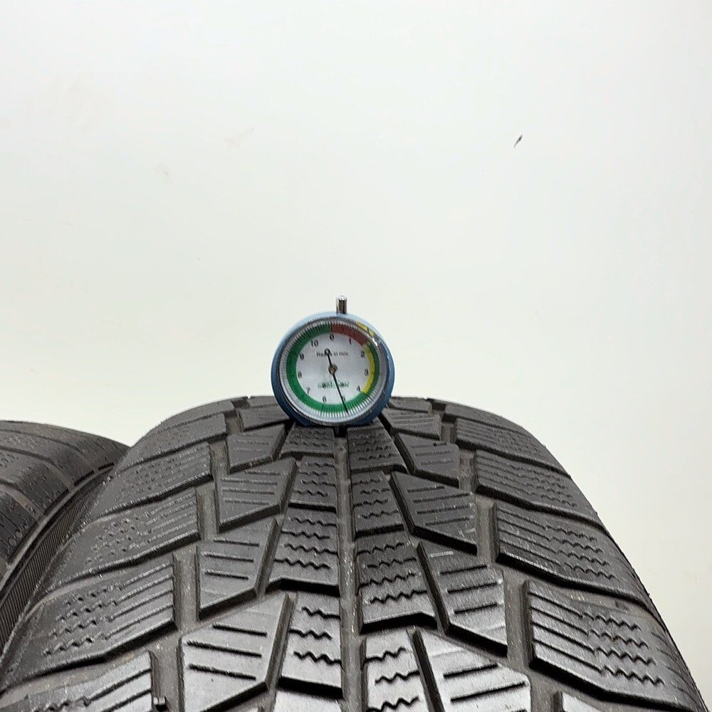 Gomme Usate 215 55 R17 98V XL Viking Wintech 71% Invernali | Gomme Usate | PrimaGomme.it VIKING Wintech 215/55 R17 98V, dettaglio fotografico 2