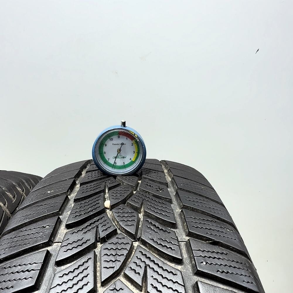 Gomme Usate 215 65 R16 98H Goodyear Ultragrip Performance+ 89% Invernali | Gomme Usate | PrimaGomme.it GOODYEAR Ultragrip Performance+ 215/65 R16 98H, dettaglio fotografico 2