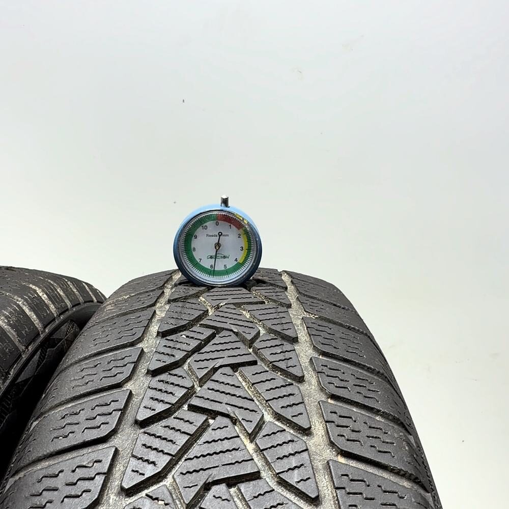 Gomme Usate 185 65 R15 88T Uniroyal Winterexpert 84% Invernali | Gomme Usate | PrimaGomme.it UNIROYAL Winterexpert 185/65 R15 88T, dettaglio fotografico 2
