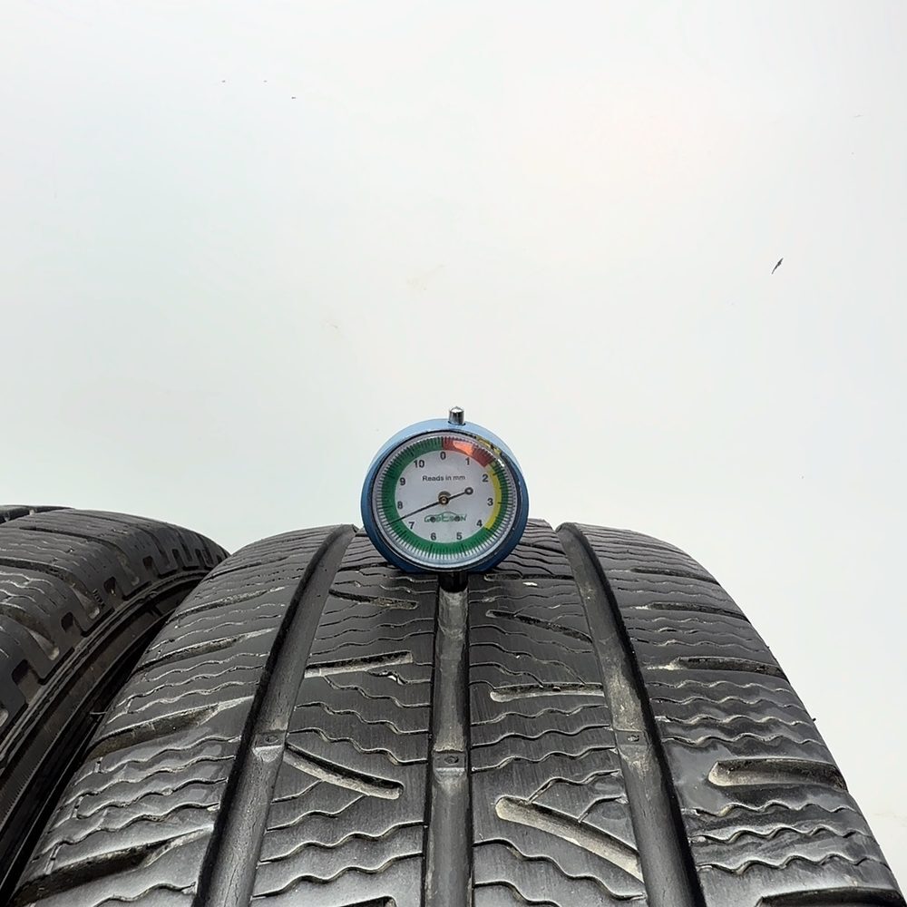 Gomme usate PIRELLI Carrier Winter 225/75 R16C 118/116R – foto 02 | Prima Gomme PIRELLI Carrier Winter 225/75 R16C 118/116R, dettaglio fotografico 2