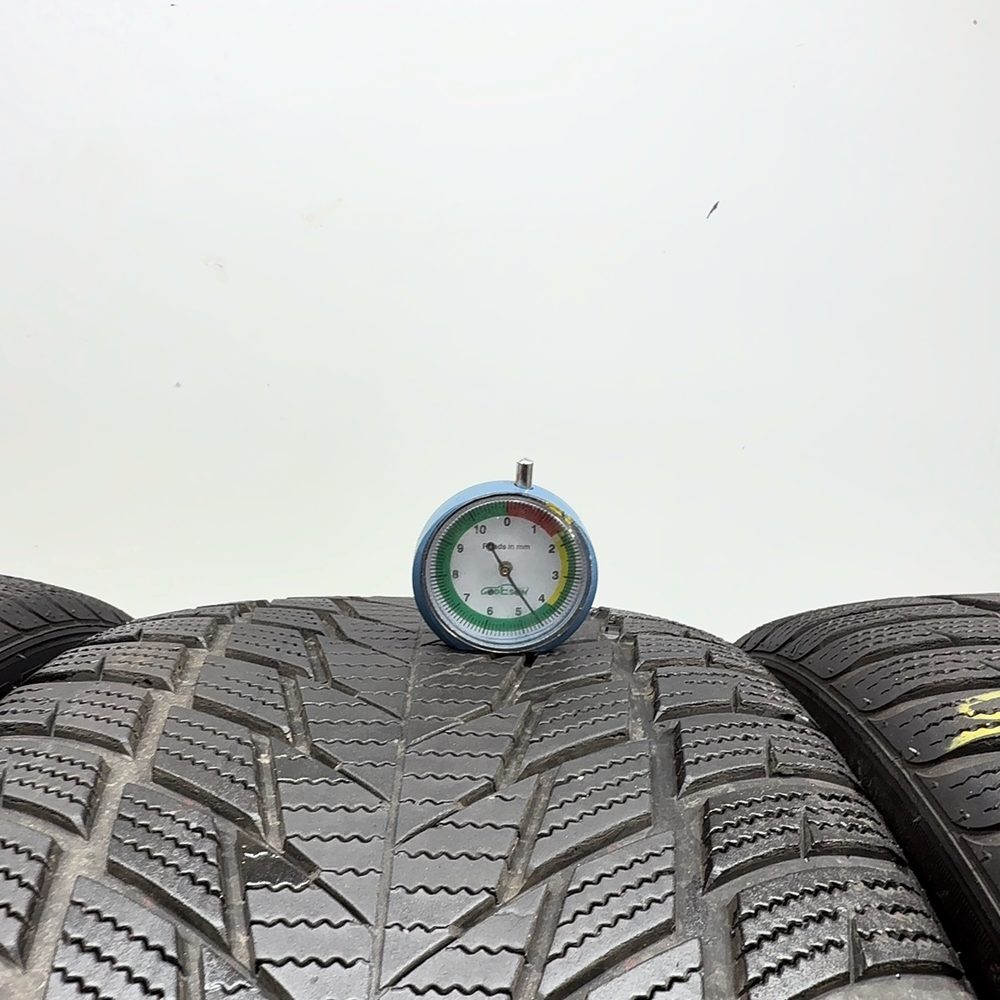 Gomme Usate 245 40 R19 98V XL Superia Bluewin Uhp2 Invernali | Gomme Usate | PrimaGomme.it Superia Bluewin Uhp2 245/40 R19 98V, dettaglio fotografico 2