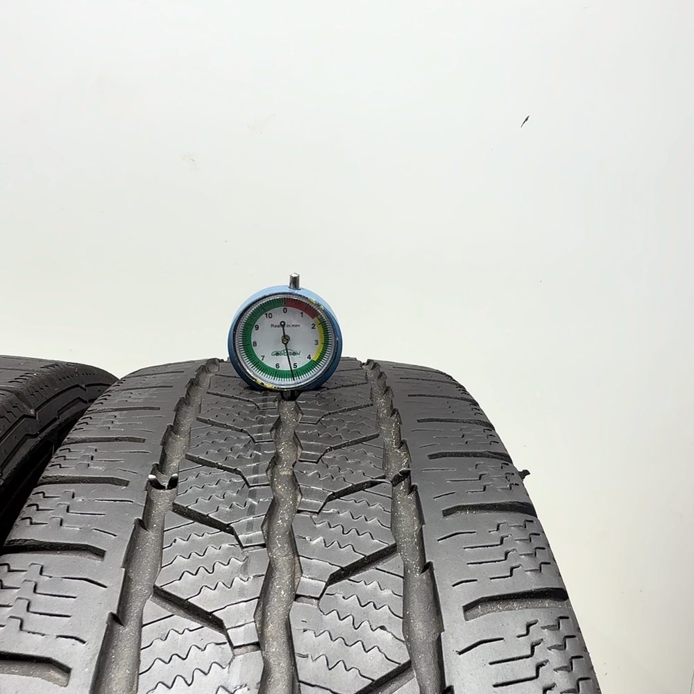 Gomme usate CONTINENTAL VanContact Winter 215/60 R17C 104/102H – foto 02 | Prima Gomme CONTINENTAL VanContact Winter 215/60 R17C 104/102H, dettaglio fotografico 2