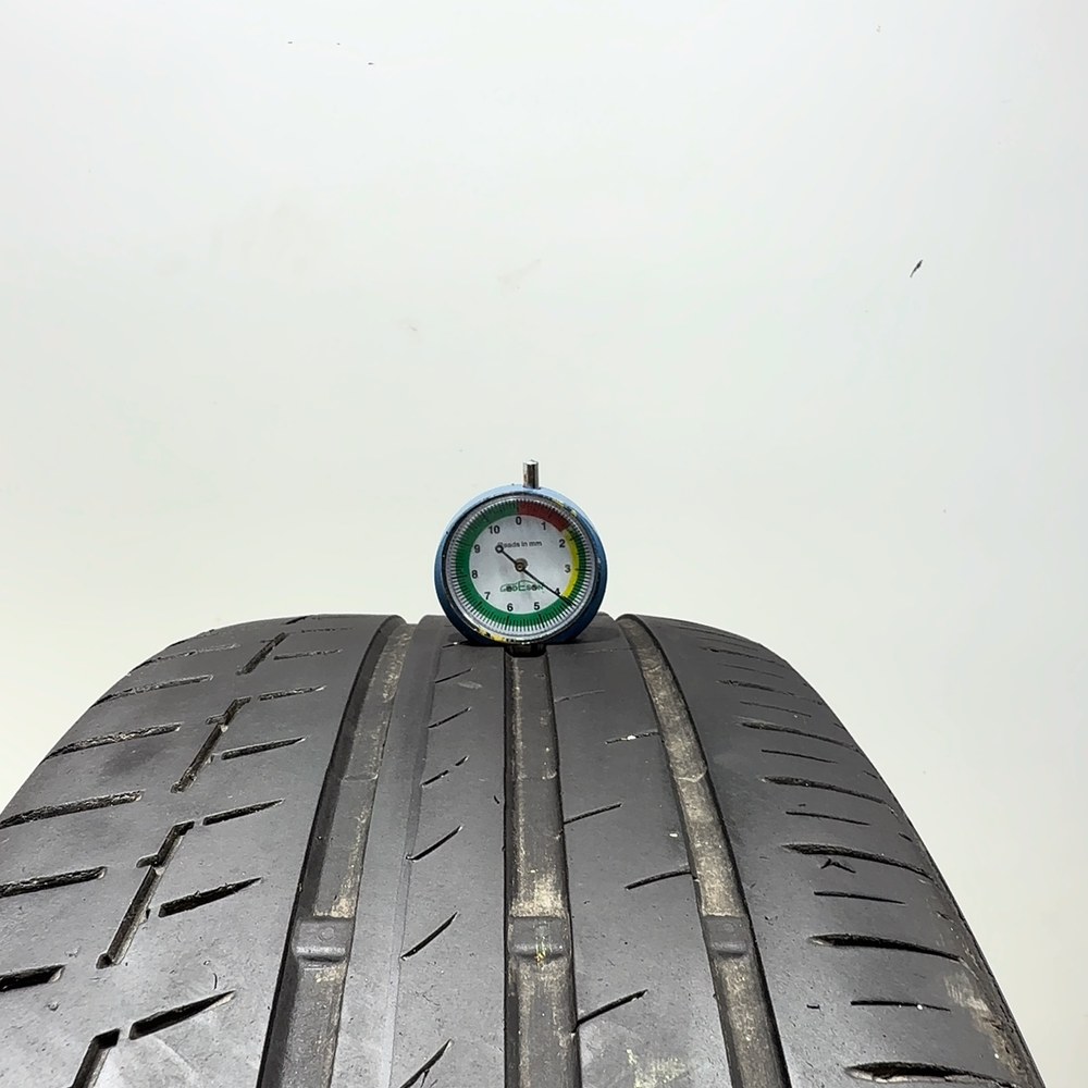 Gomma usata CONTINENTAL PremiumContact 6 235/45 R19 99V – foto 02 | Prima Gomme CONTINENTAL PremiumContact 6 235/45 R19 99V, dettaglio fotografico 2