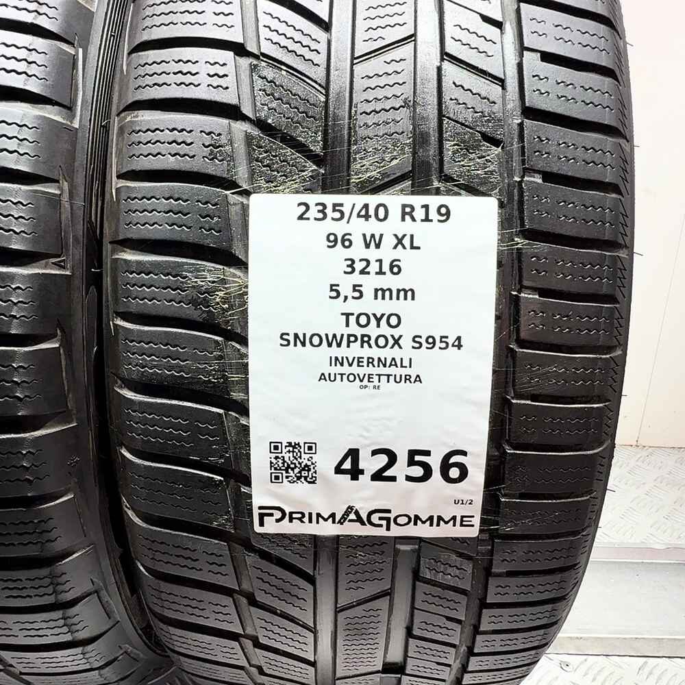 Gomme Usate 235 40 R19 96W XL Toyo Snowprox S954 79% Invernali | Gomme Usate | PrimaGomme.it TOYO Snowprox S954 235/40 R19 96W: fino a 270 km/h, dettaglio fotografico 3