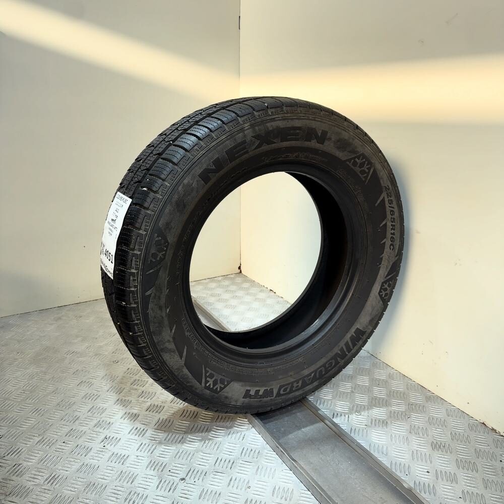 Gomma Usata 225 65 R16C 112/110R Nexen Winguard WT1 98% Invernale | Gomme Usate | PrimaGomme.it Nexen Winguard WT1 225/65 R16C 112/110R, dettaglio fotografico 4