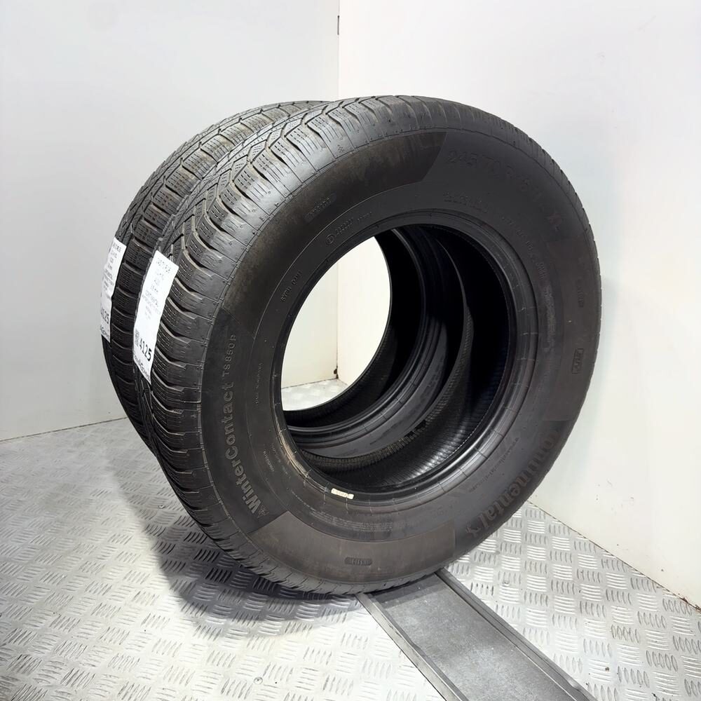 Gomme usate CONTINENTAL Wintercontact TS 850 P 245/70 R16 111H – foto 04 | Prima Gomme CONTINENTAL Wintercontact TS 850 P 245/70 R16 111H, dettaglio fotografico 4