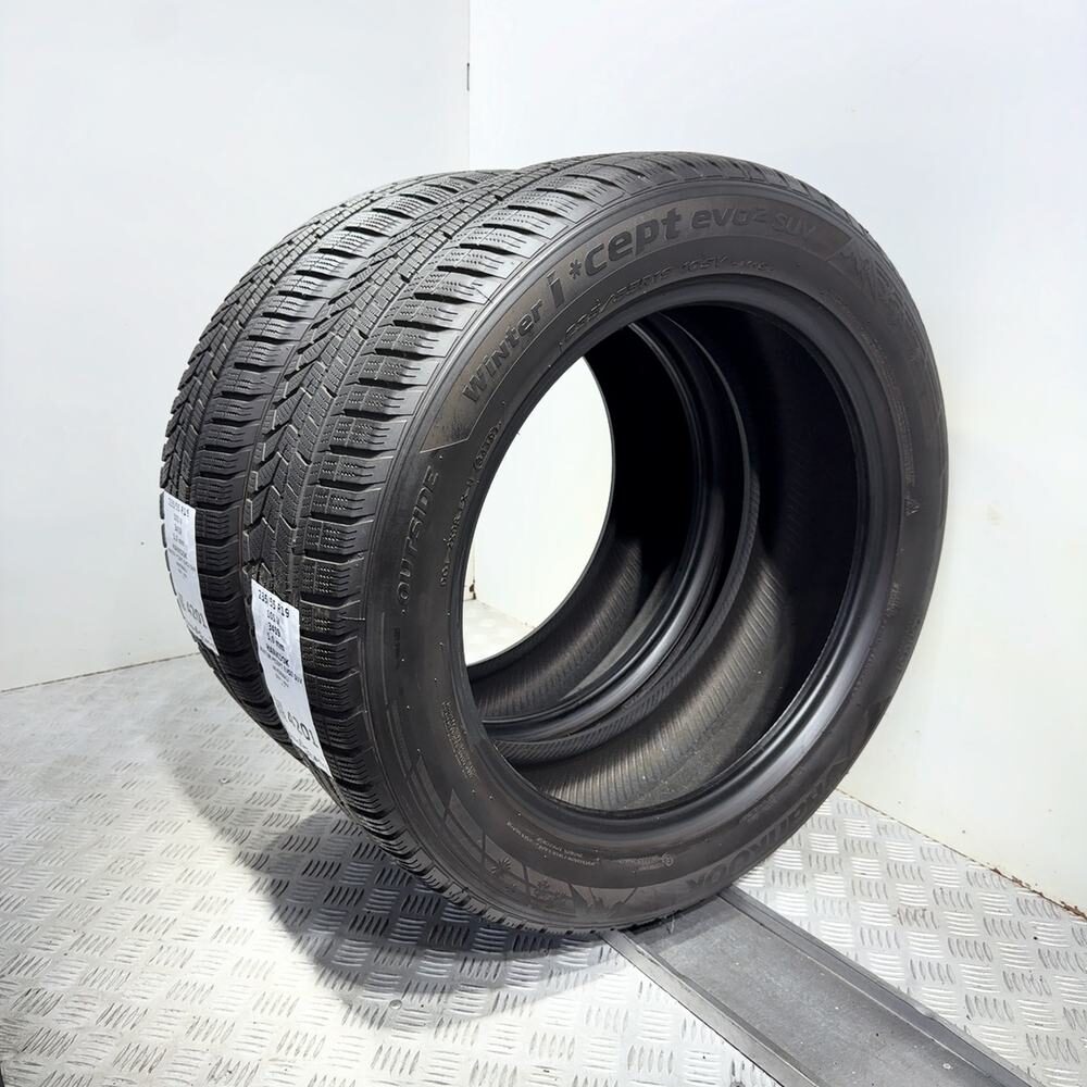 Gomme Usate 235 55 R19 105V Hankook Winter I*Cept Evo2 SUV 71% Invernali | Gomme Usate | PrimaGomme.it HANKOOK Winter I*Cept Evo2 SUV 235/55 R19 105V, dettaglio fotografico 4