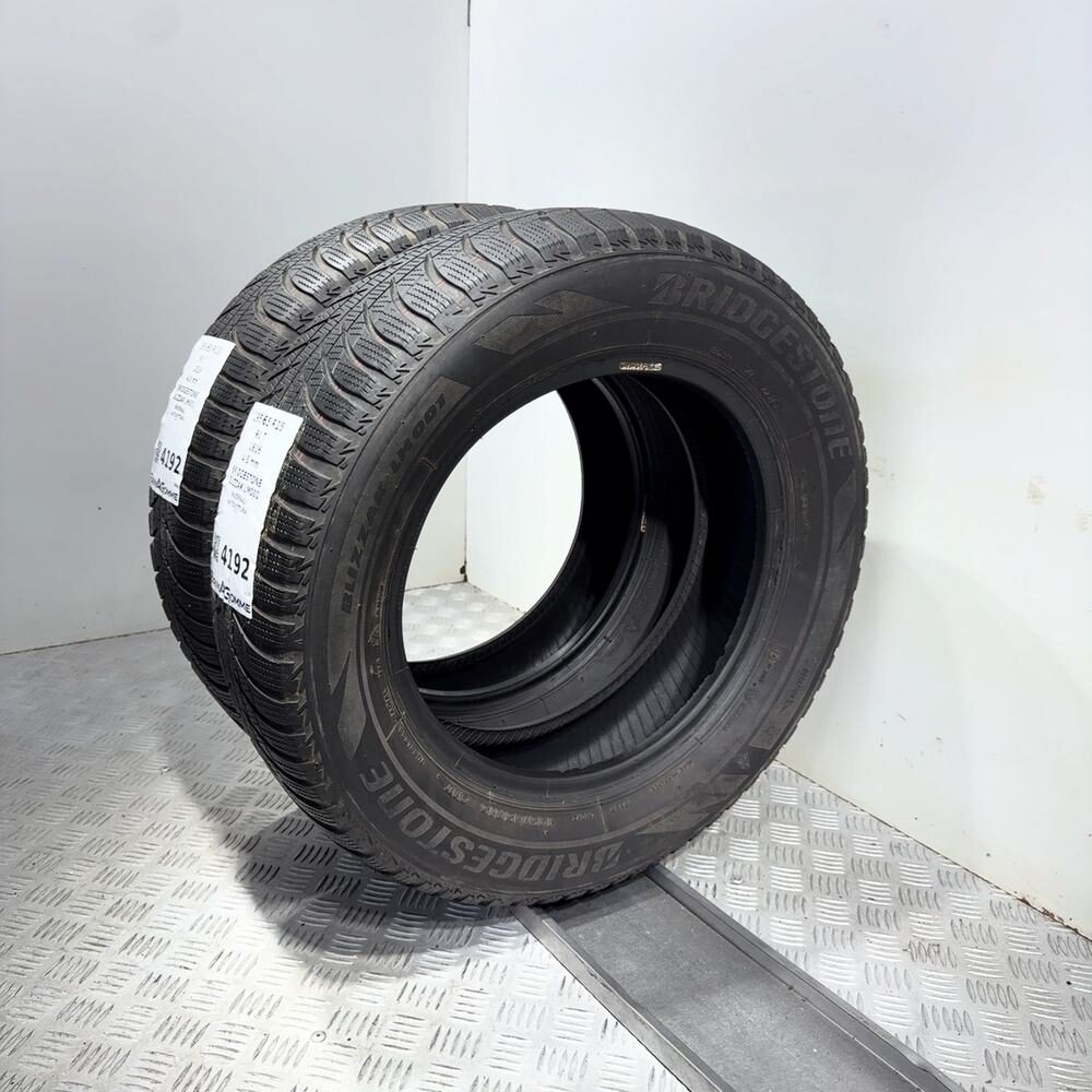 Gomme usate BRIDGESTONE Blizzak LM001 195/65 R15 91T – foto 04 | Prima Gomme BRIDGESTONE Blizzak LM001 195/65 R15 91T, dettaglio fotografico 4