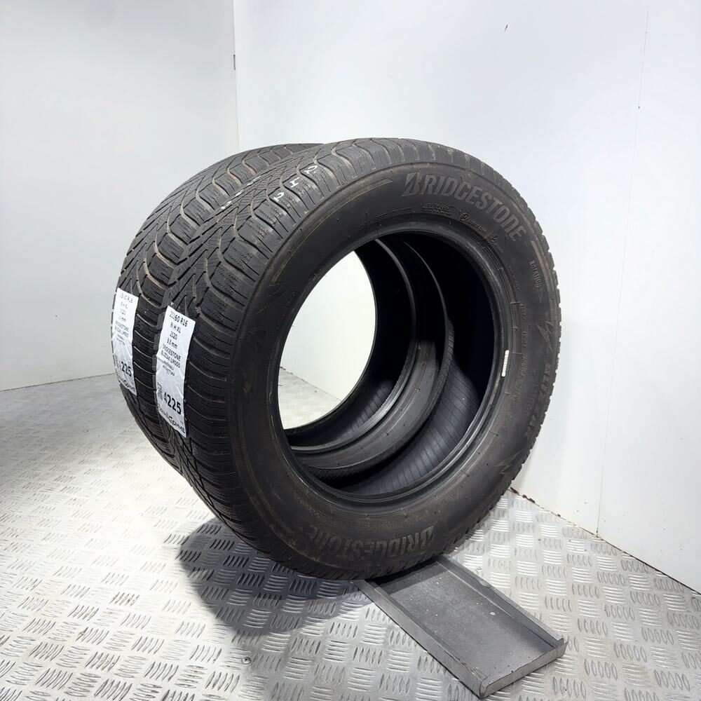 Gomme usate BRIDGESTONE Blizzak LM005 215/60 R16 99H – foto 04 | Prima Gomme BRIDGESTONE Blizzak LM005 215/60 R16 99H, dettaglio fotografico 4