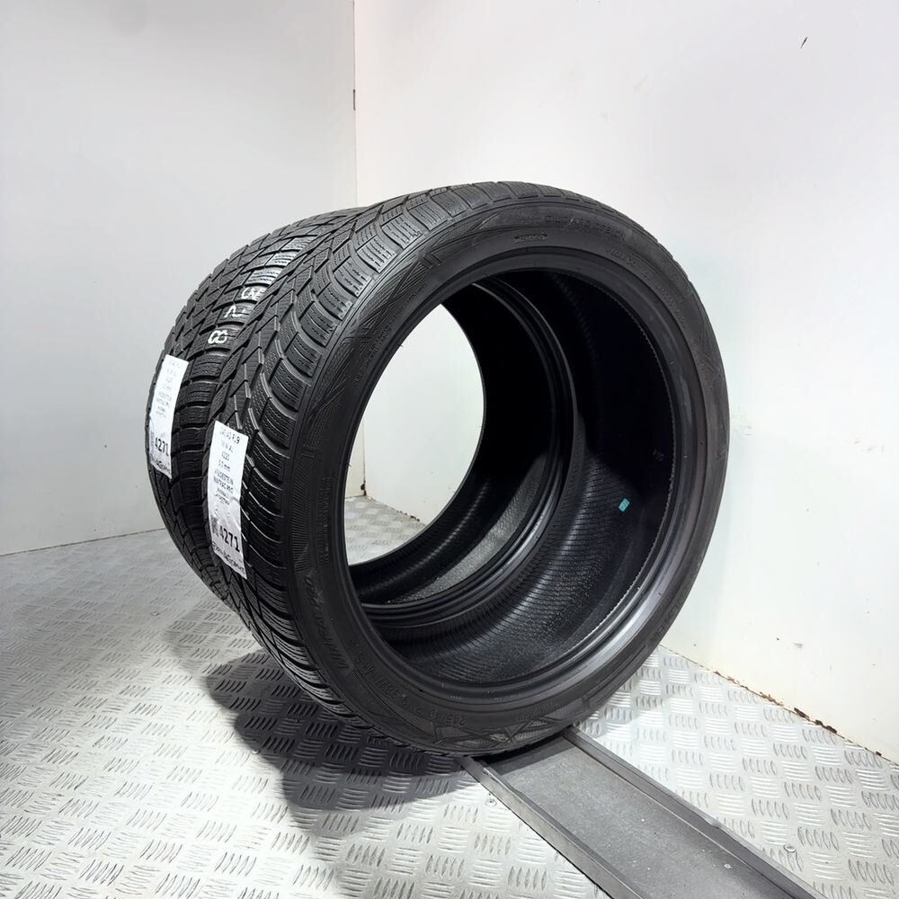 Gomme Usate 245 40 R19 98W XL Vredestein Wintrac Pro 71% Invernali | Gomme Usate | PrimaGomme.it Vredestein Wintrac Pro 245/40 R19 98W: fino a 270 km/h, dettaglio fotografico 4