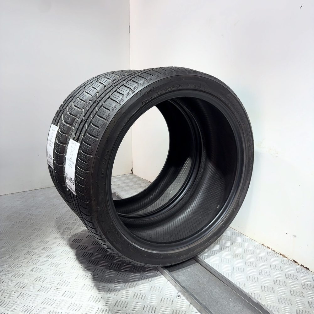 Gomme Usate 235 40 R19 96W XL Toyo Snowprox S954 79% Invernali | Gomme Usate | PrimaGomme.it TOYO Snowprox S954 235/40 R19 96W: fino a 270 km/h, dettaglio fotografico 4