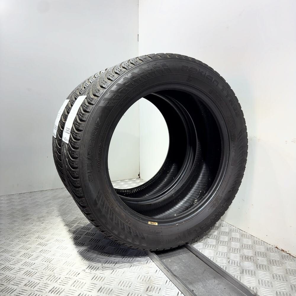 Gomme usate NOKIAN Hakkapeliitta 10 215/55 R17 98T – foto 04 | Prima Gomme NOKIAN Hakkapeliitta 10 215/55 R17 98T, dettaglio fotografico 4