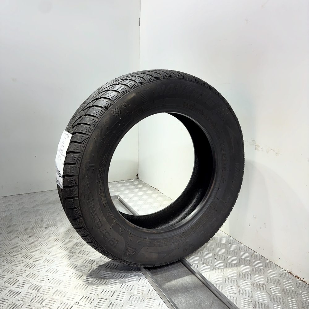 Gomma usata NANKANG Winter Activa SV-3 195/65 R15 91T – foto 04 | Prima Gomme NANKANG Winter Activa SV-3 195/65 R15 91T, dettaglio fotografico 4