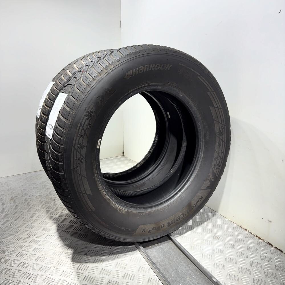 Gomme Usate 245 65 R17 111H XL Hankook Winter I*Cept Evo3 X 74% Invernali | Gomme Usate | PrimaGomme.it HANKOOK Winter I*Cept Evo3 X 245/65 R17 111H, dettaglio fotografico 4