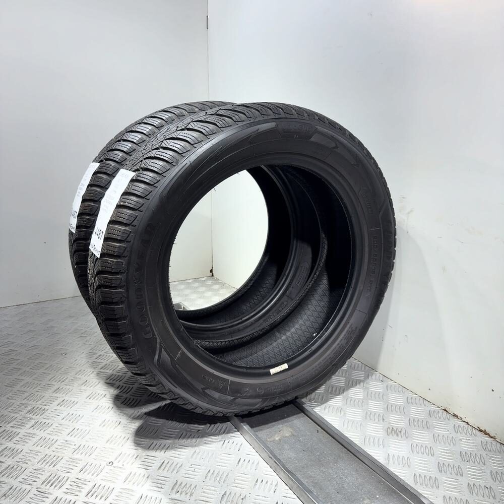Gomme Usate 205 55 R16 91T Goodyear Ultragrip 9+ 71% Invernali | Gomme Usate | PrimaGomme.it GOODYEAR Ultragrip 9+ 205/55 R16 91T, dettaglio fotografico 4