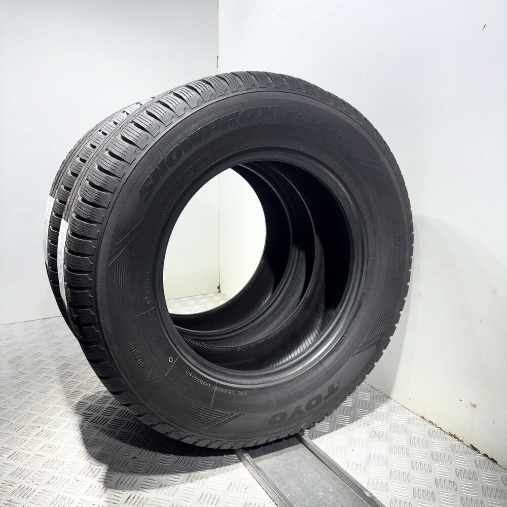 Gomme Usate 255 65 R17 114H XL Toyo Snowprox S954 Invernali | Gomme Usate | PrimaGomme.it TOYO Snowprox S954 255/65 R17 114H, dettaglio fotografico 4