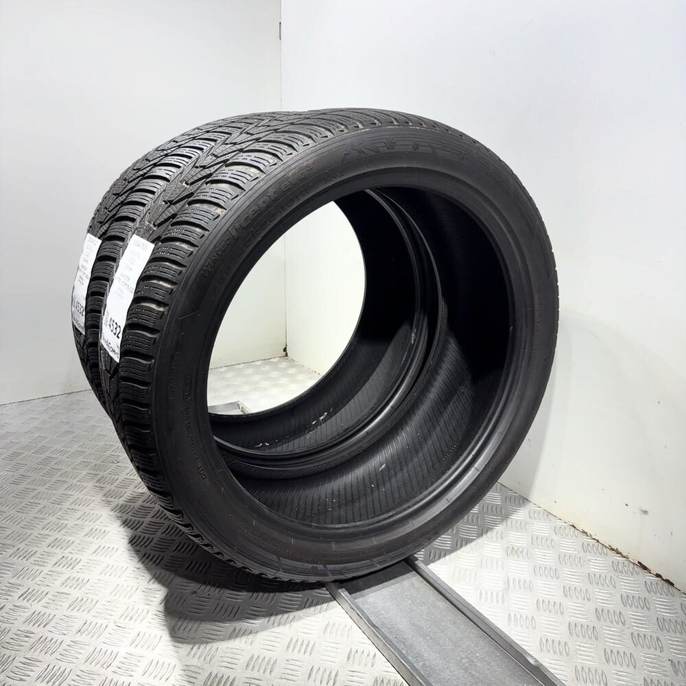 Gomme Usate 255 40 R20 101W XL Hankook Winter I*Cept Evo3 80% Invernali | Gomme Usate | PrimaGomme.it HANKOOK Winter I*Cept Evo3 255/40 R20 101W: fino a 270 km/h, dettaglio fotografico 4