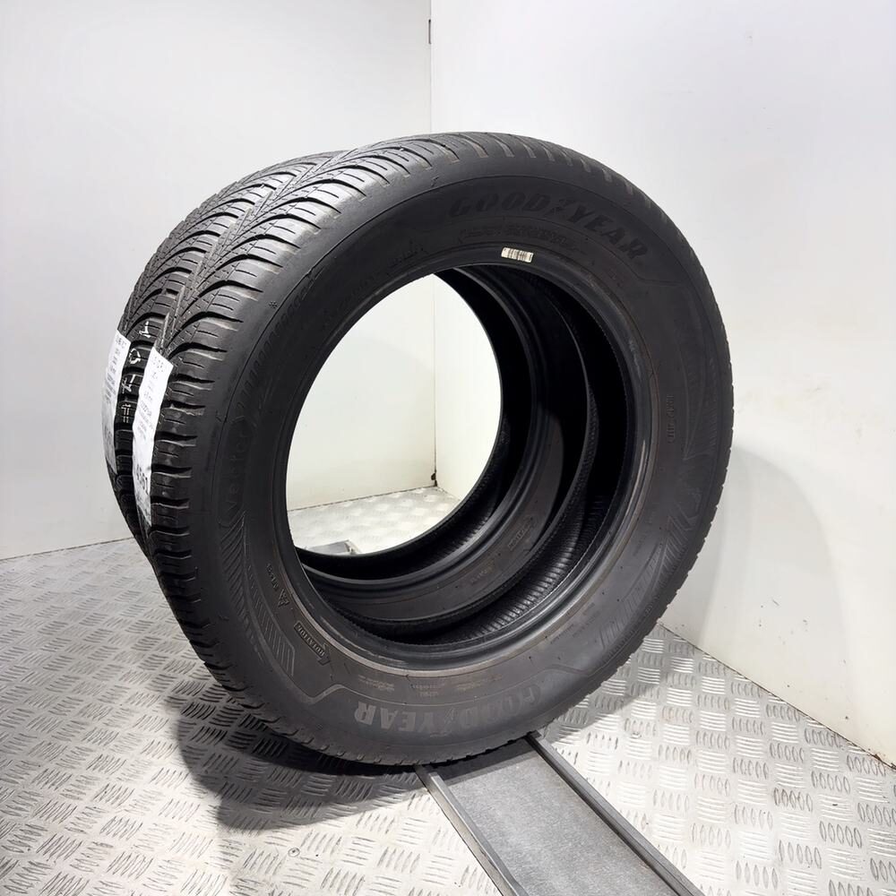 Gomme Usate 215 60 R17 100H Goodyear Vector 4Seasons Gen-3 4 Stagioni | Gomme Usate | PrimaGomme.it GOODYEAR Vector 4Seasons Gen-3 215/60 R17 100H, dettaglio fotografico 4