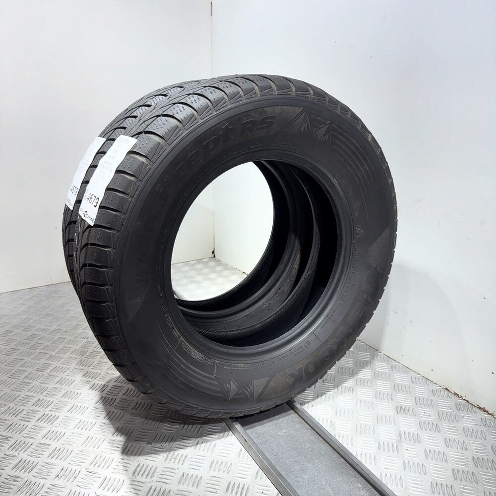 Gomme Usate 205 70 R15 96T Hankook Winter I*Cept RS Invernali | Gomme Usate | PrimaGomme.it HANKOOK Winter I*Cept RS 205/70 R15 96T, dettaglio fotografico 4