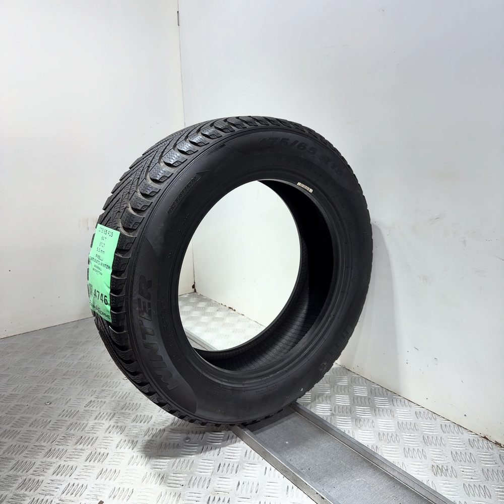 Gomma Usata 175 65 R15 84T Pirelli Cinturato Winter 79% Invernale | Gomme Usate | PrimaGomme.it PIRELLI Cinturato Winter 175/65 R15 84T, dettaglio fotografico 4
