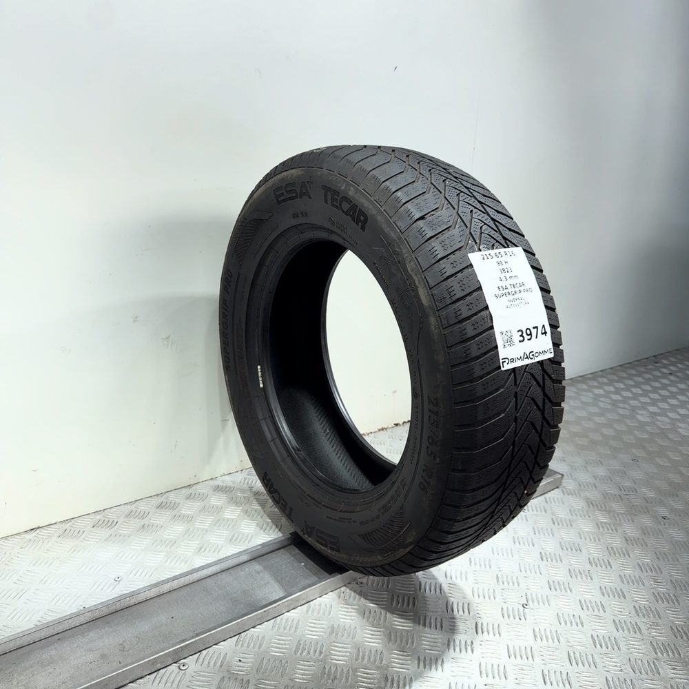 Gomma Usata 215 65 R16 98H Esa Tecar Supergrip Pro Invernale | Gomme Usate | PrimaGomme.it ESA TECAR Supergrip Pro 215/65 R16 98H, dettaglio fotografico 5